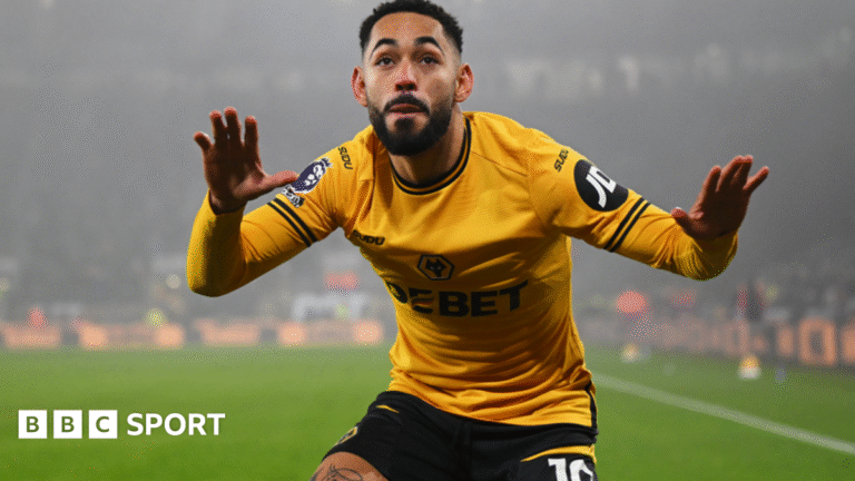 Why does Cunha want Man Utd move and where does he fit?