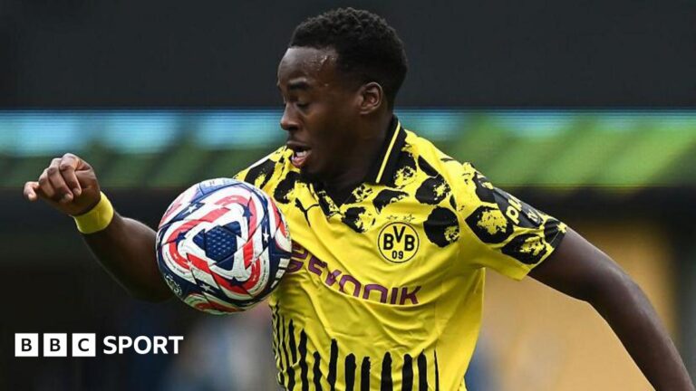 Gittens to have Chelsea medical after £55m bid accepted