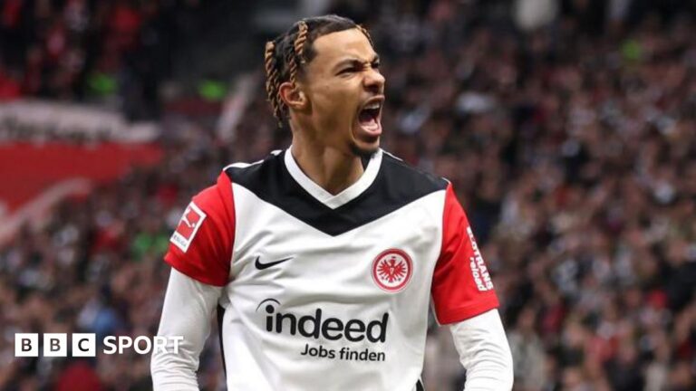 Liverpool agree £69m fee for striker Ekitike