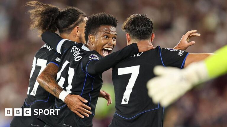 Chelsea teenager Estevao shows promise in Palmer absence